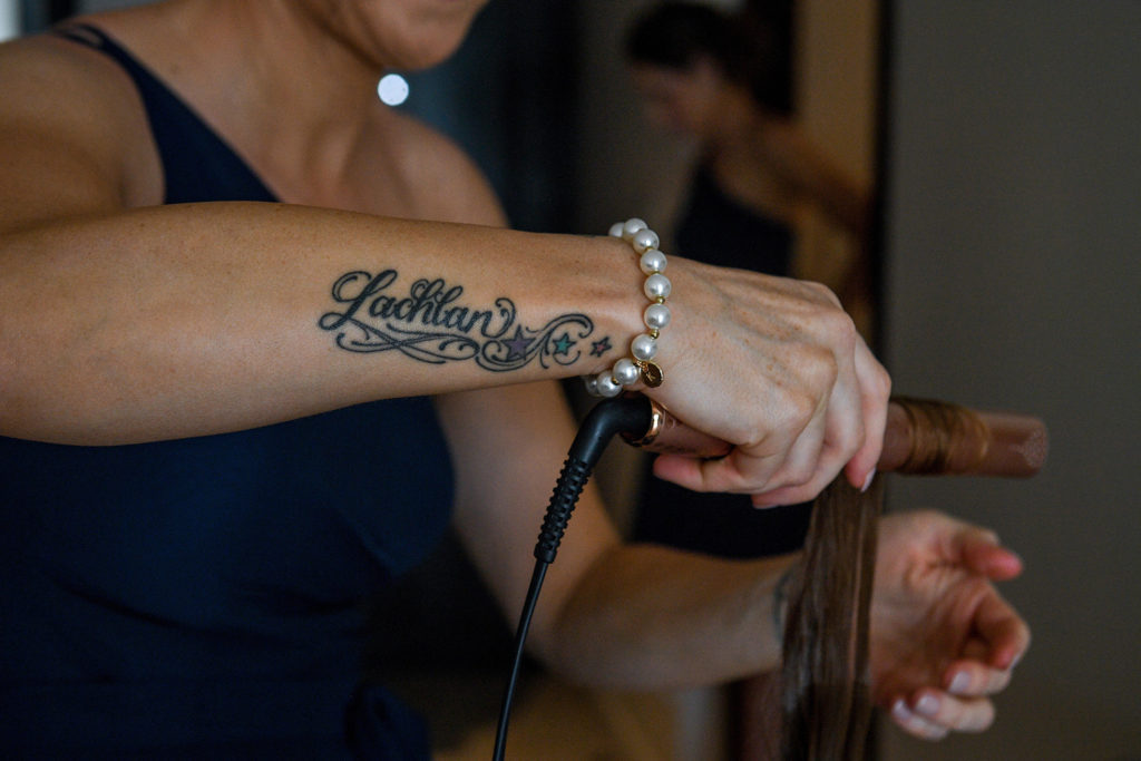 The stunningly beautiful Lachlan tattoo on the bridesmaid