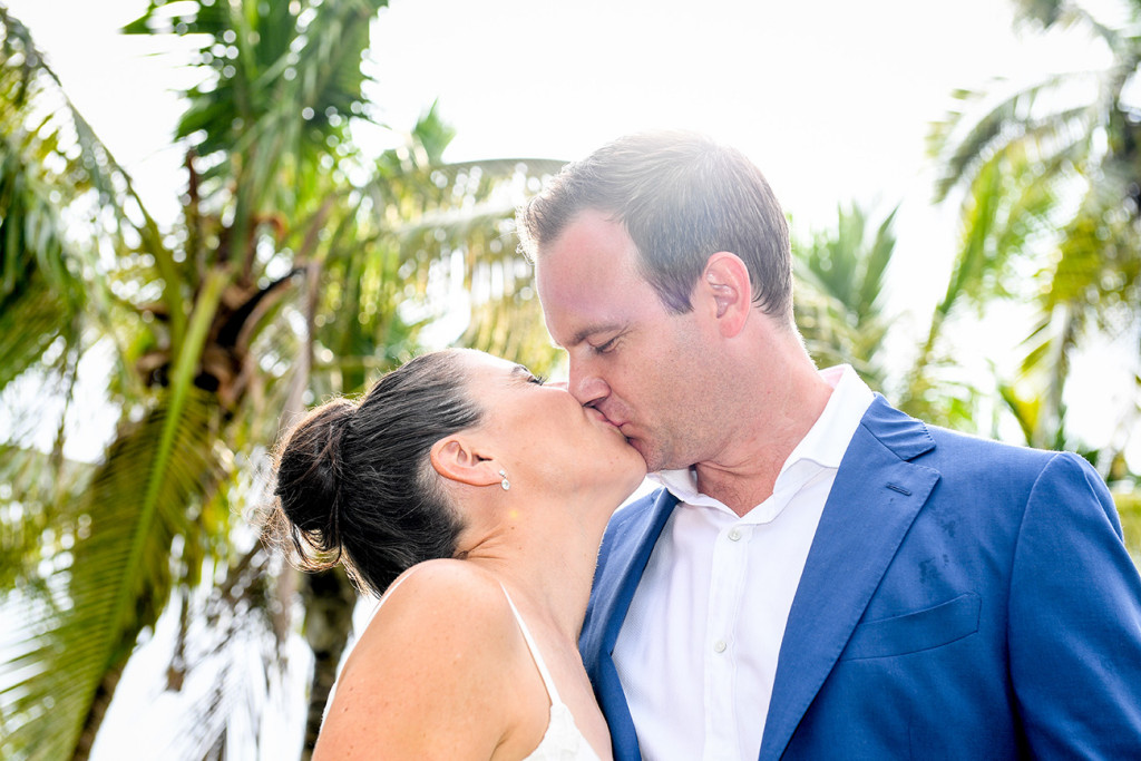 Kiss at the Vomo Island Resort Fiji