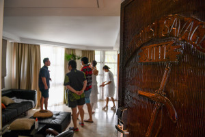 Wedding guests prepare in five-star luxury hotel in Warwick Fiji