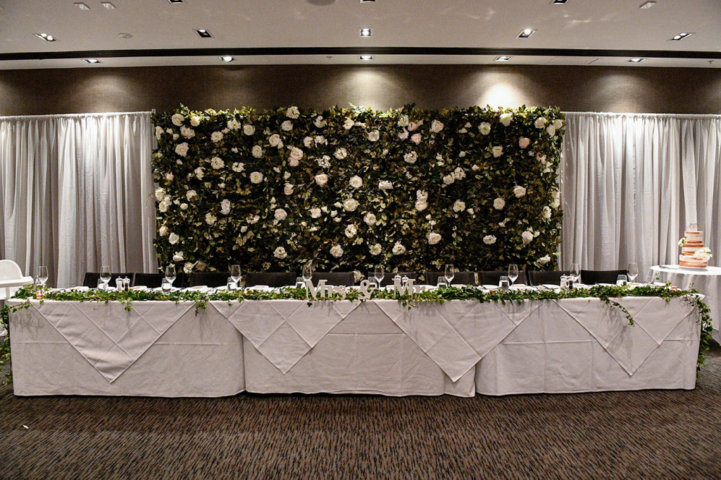 White rose decor at the reception at the Sofitel Auckland