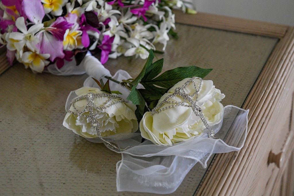 Simple white flower bouquet